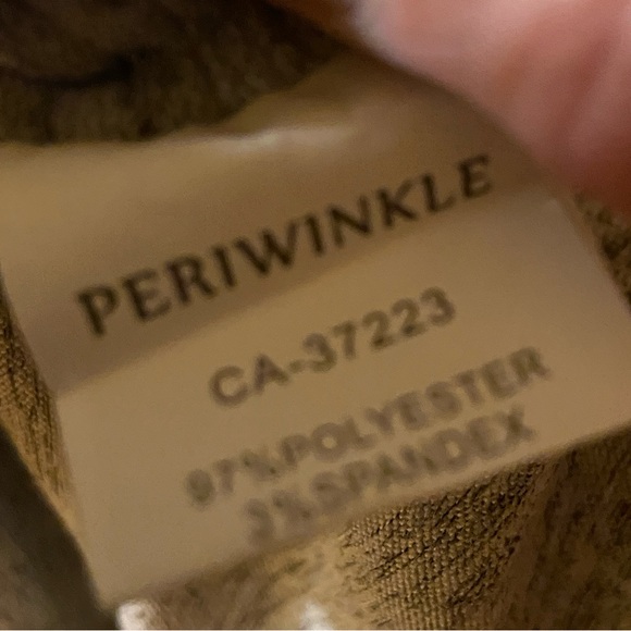 Periwinkle grey 3/4 sleeve sweater with black gems - XXL - NWOT - Picture 6 of 9